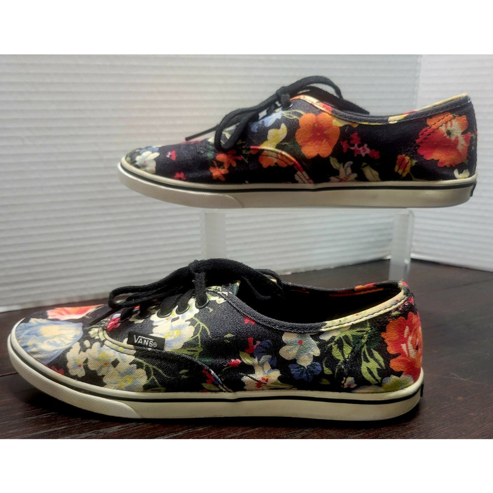 Vans Womens Old Skool Lo Pro Black Garden Floral Lace-Up Sneakers, Size 6.5